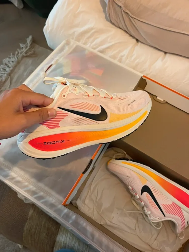 Nike Vomero 18 bike d'occasion — image 4 sur 6