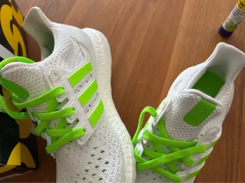 Adidas UltraBoost Clima bike usato — immagine 4 di 5