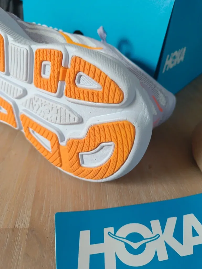 Used Hoka Bondi 9 bike — image 5 of 8