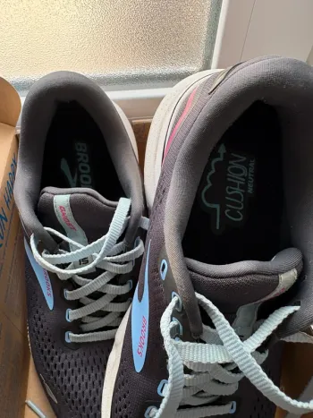 Used Brooks Ghost 15 bike — image 3 of 7