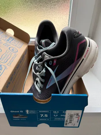 Brooks Ghost 15 Running Shoes usato