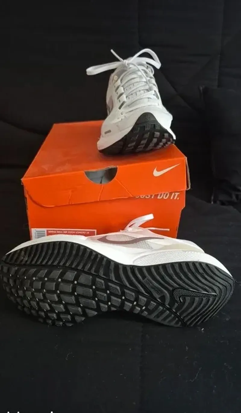 Used Nike Air Zoom Vomero 16 Running Shoes