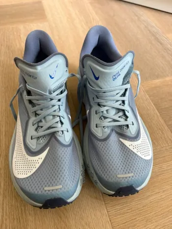Tweedehands Nike Zoom Fly 6 bike — afbeelding 3 van 7