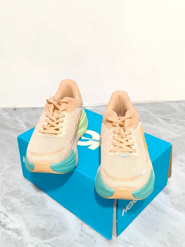 Used Hoka Bondi 9 bike — image 2 of 5