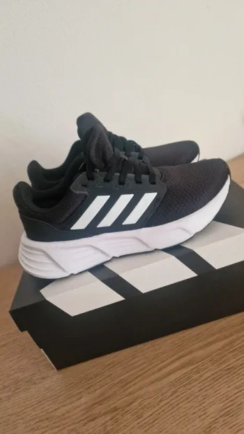 Gebrauchtes Adidas Running Shoes Running Shoes