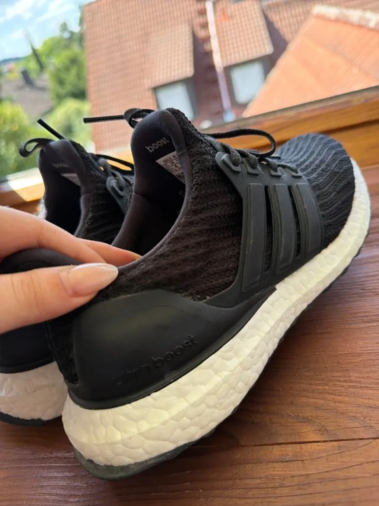 Used Adidas Ultra Boost bike — image 5 of 5