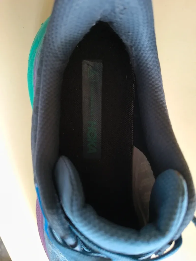 Used Hoka Unisex Running Shoes bike — image 3 of 5