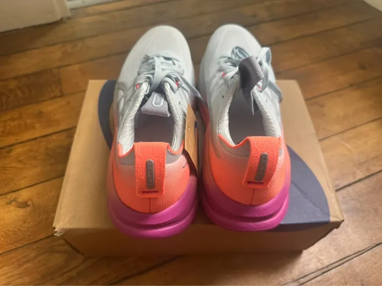 Used Asics Gel-Nimbus 28 bike — image 3 of 6