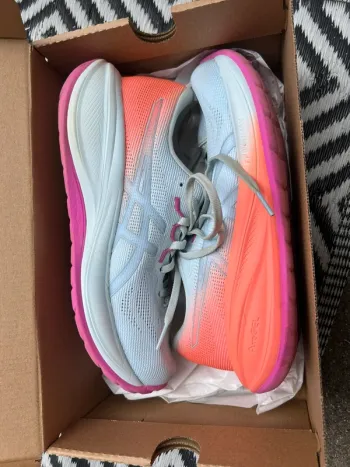 Asics Gel Cumulus 28 bike d'occasion — image 3 sur 9