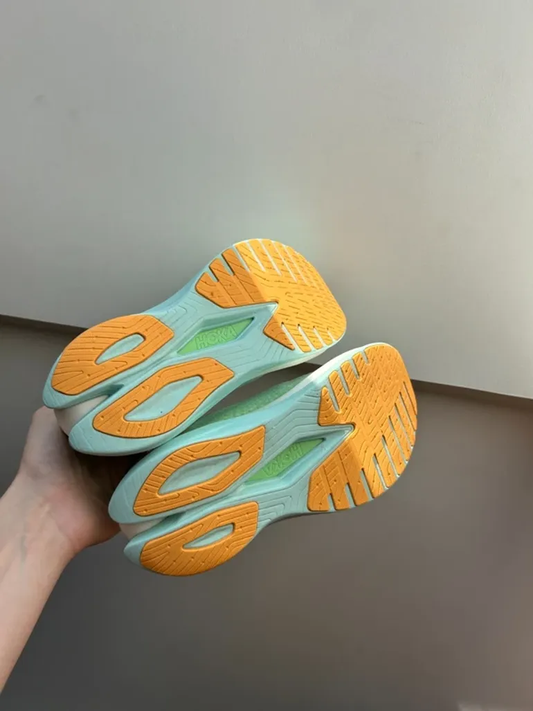 Used Hoka Mach X bike — image 5 of 14
