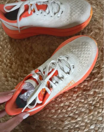 Used Hoka Running Shoes bike — image 3 of 10