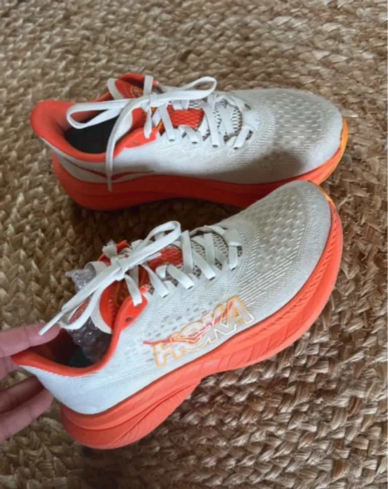 Used Hoka Running Shoes bike — image 2 of 10