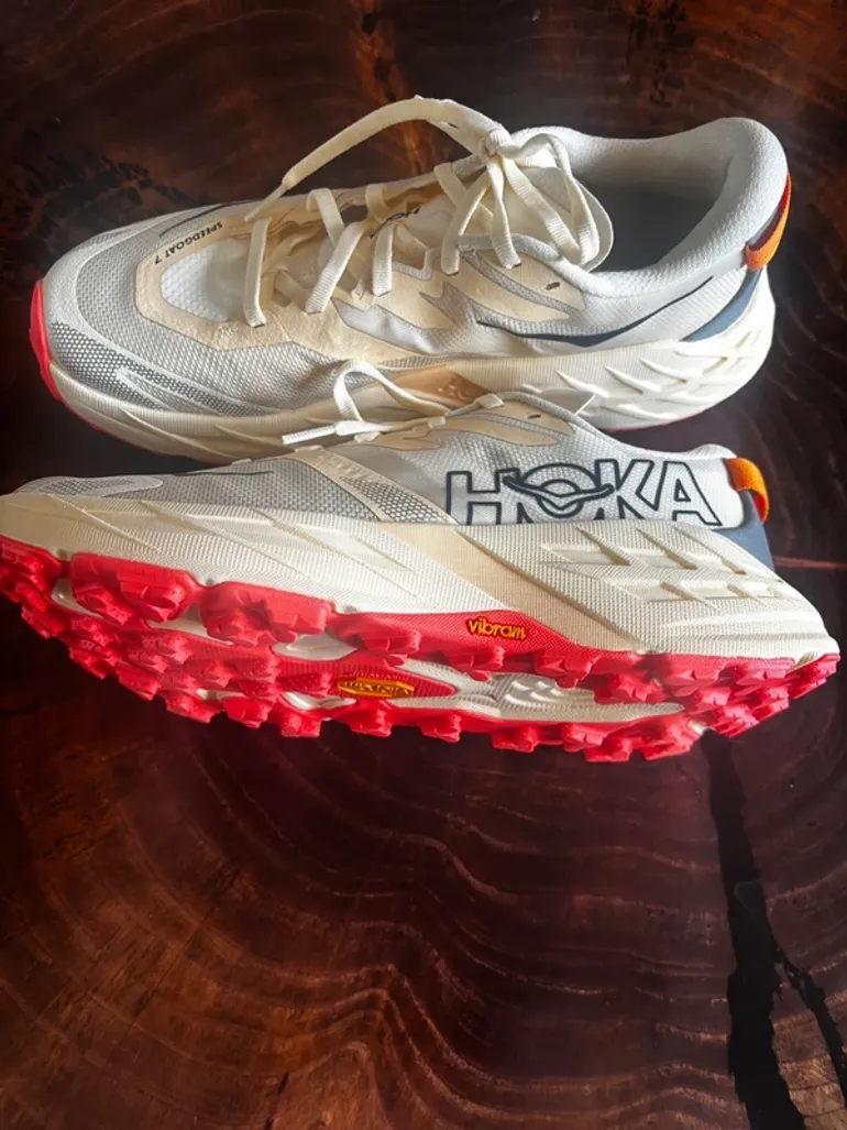 Used Hoka Speedgoat 7 bike — image 2 of 4