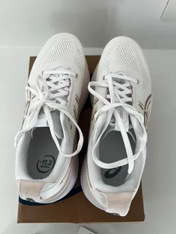 Gebrauchtes Asics Running Shoes Women bike — Bild 4 von 4