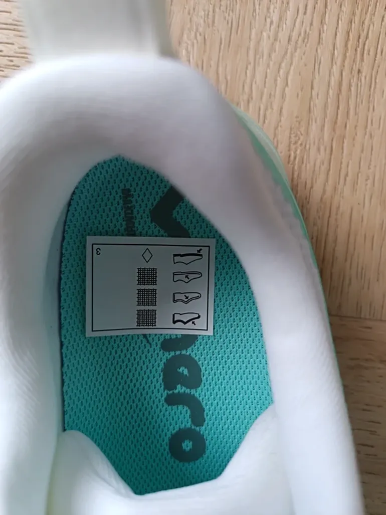 Used Nike Vomero 18 bike — image 8 of 15