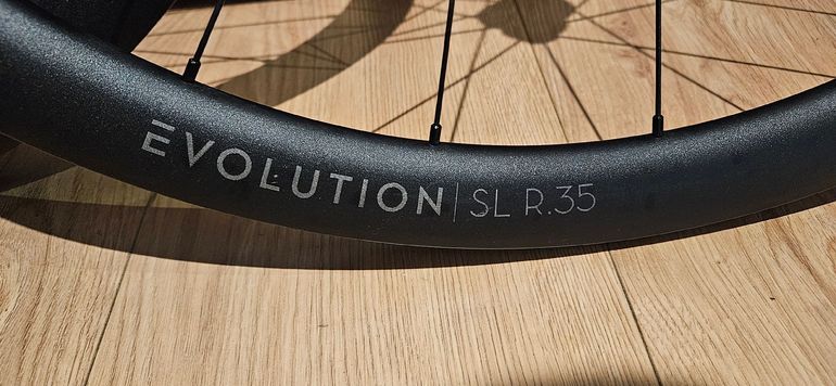 Used Newmen Evolution SLR35 Wheelset 2025 bike — image 2 of 2
