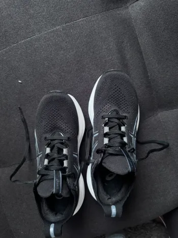 Used Asics Gel Nimbus 26 bike — image 3 of 3