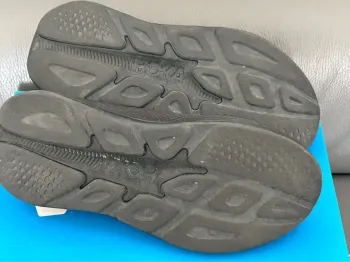 Hoka Running Shoes bike d'occasion — image 4 sur 4