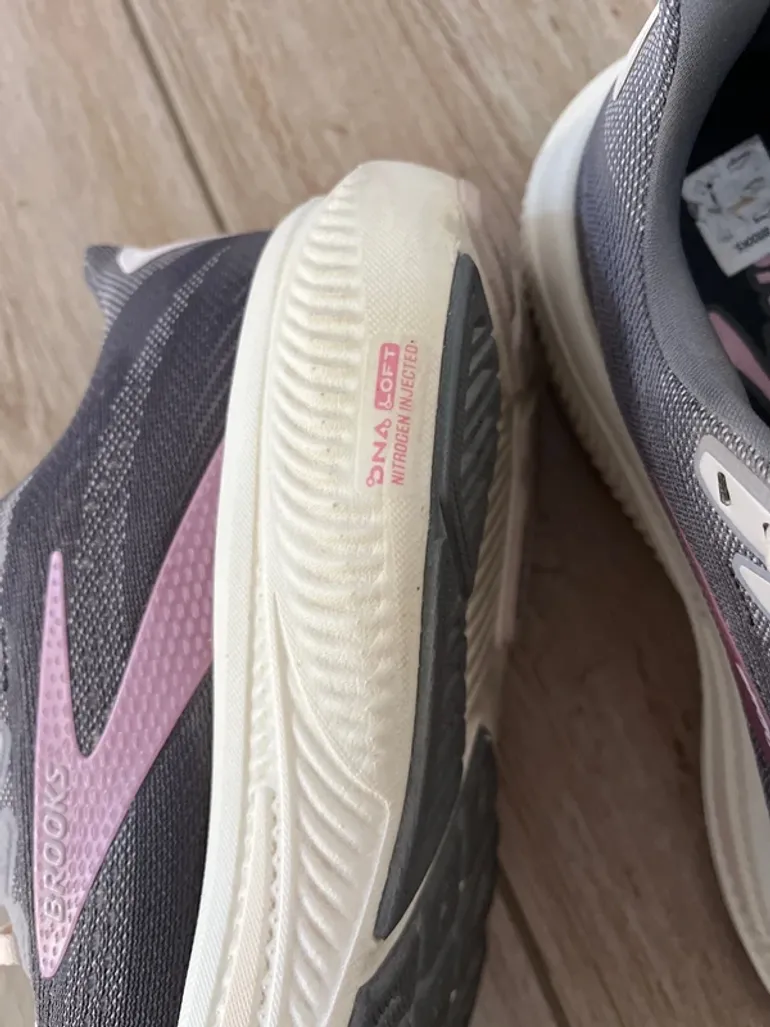 Used Brooks Ghost 17 bike — image 5 of 5