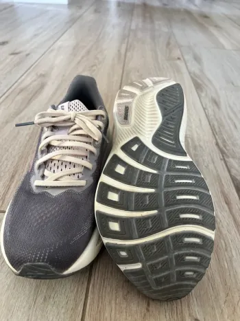 Used Brooks Ghost 17 bike — image 4 of 5