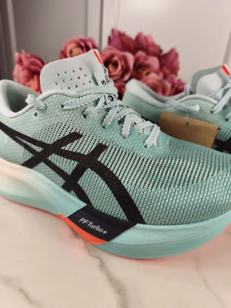Asics FF Turbo bike de segunda mano — imagen 2 de 10