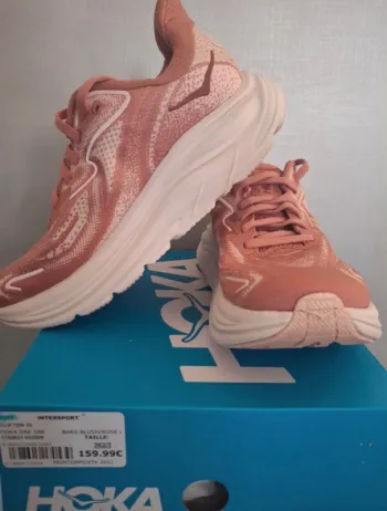 Gebrauchtes Hoka Basket Running Shoes