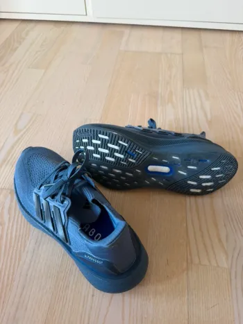 Used Adidas Ultra Boost bike — image 4 of 4