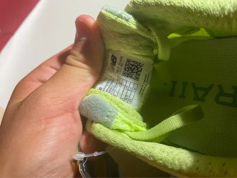 Used New Balance Chaussures bike — image 9 of 9