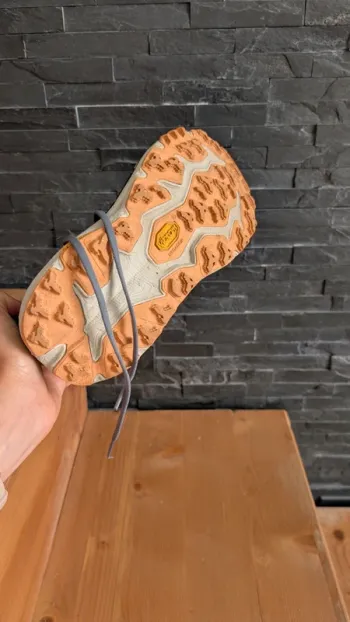 Hoka Speedgoat 6 bike usato — immagine 3 di 3
