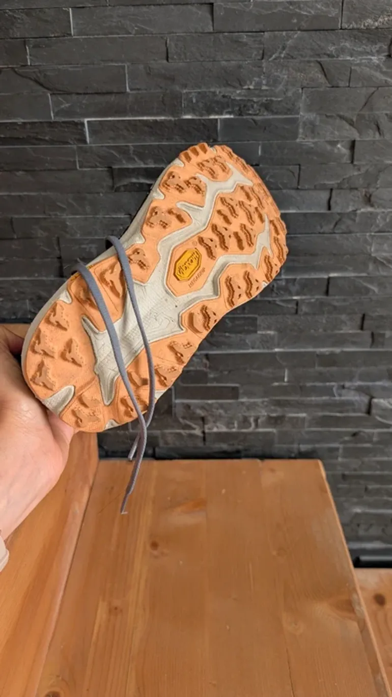 Hoka Speedgoat 6 bike usato — immagine 3 di 3