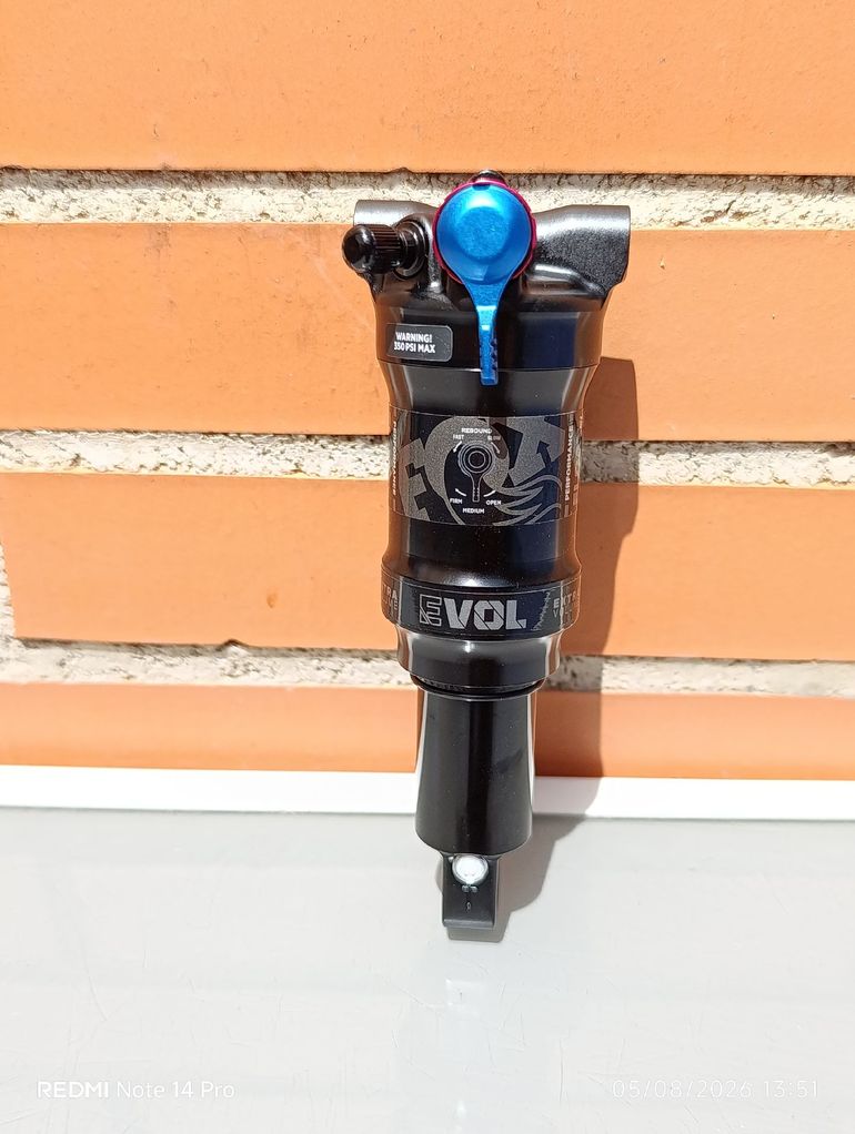 Brugt Fox Float SL Trunnion Performance 3 Pos. EVOL SV 2024 bike — billede 16 af 19
