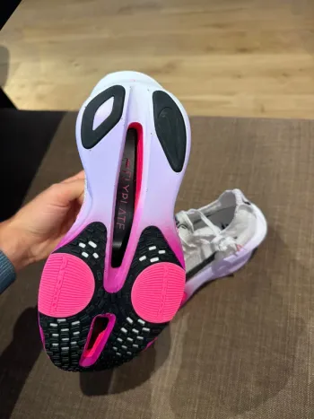 Nike Alphafly 3 bike d'occasion — image 7 sur 7