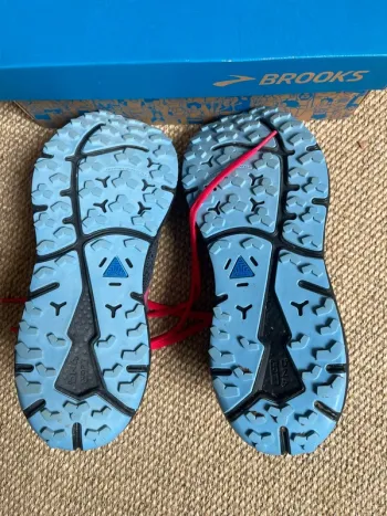 Used Brooks Divide 3 bike — image 5 of 5