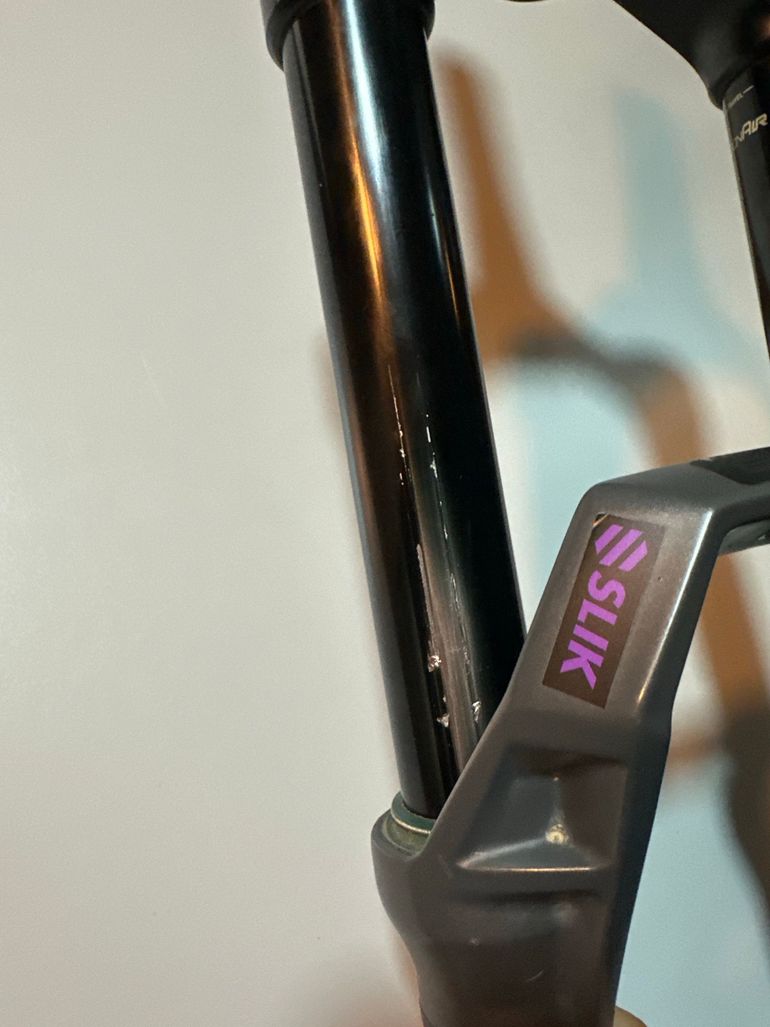 Brugt RockShox ZEB Ultimate 2024 bike — billede 2 af 10
