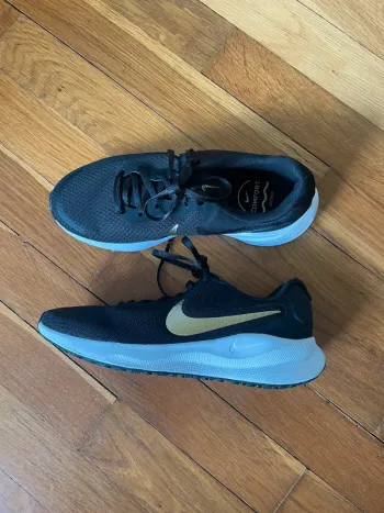 Used Nike Revolution bike — image 2 of 7