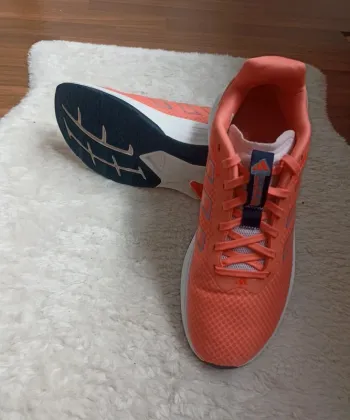 Used Adidas Speedmotion Running Shoes
