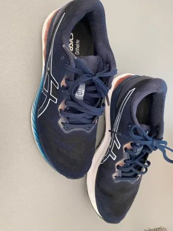 Used Asics gel ziruss 6 bike — image 2 of 3