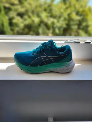 Käytetty Asics Gel Kayano 30 Running Shoes