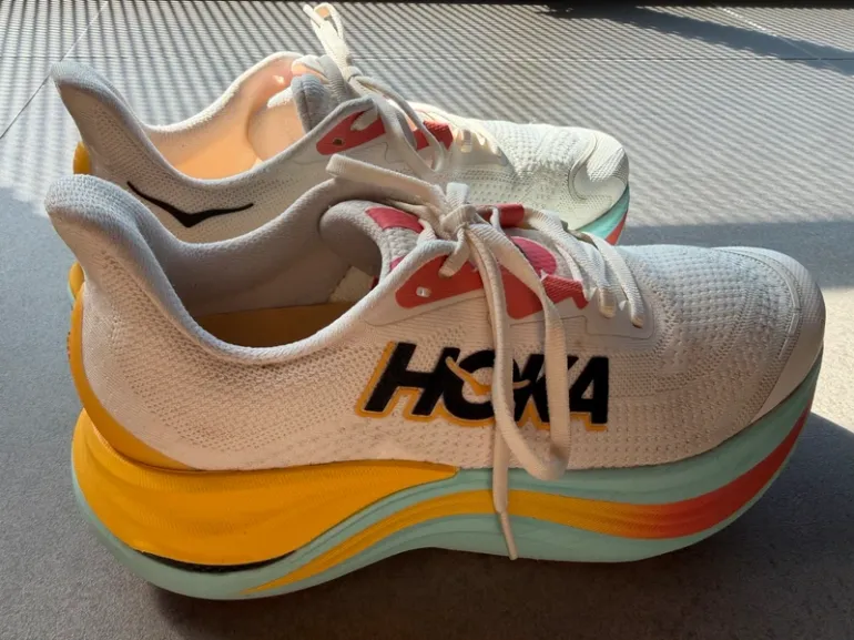 Used Hoka Skyward X bike — image 2 of 8