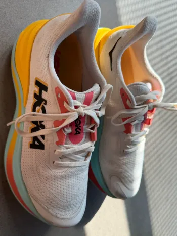 Used Hoka Skyward X bike — image 6 of 8