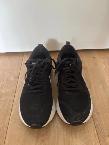 Used Nike React Infinity Run Flyknit 2 bike — image 2 of 5