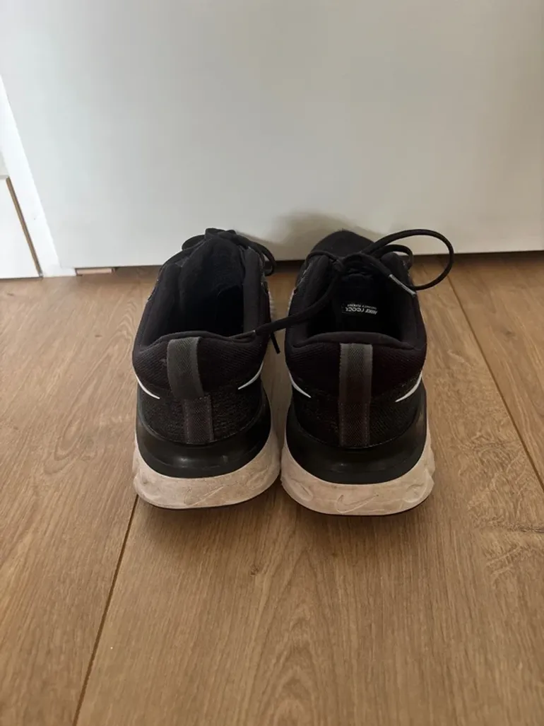 Used Nike React Infinity Run Flyknit 2 bike — image 5 of 5