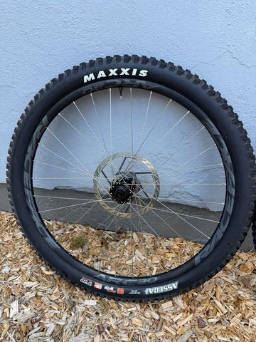 Brugt Hope Pro 4 / Raceface 29 Wheelset bike — billede 7 af 7