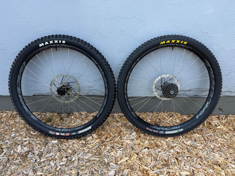 Brugt Hope Pro 4 / Raceface 29 Wheelset bike — billede 1 af 7