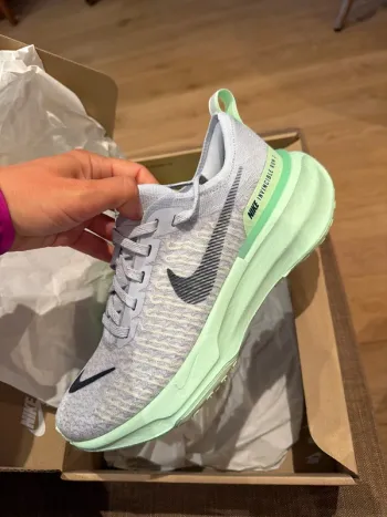 Gebrauchtes Nike Invincible Run 3 bike — Bild 3 von 8