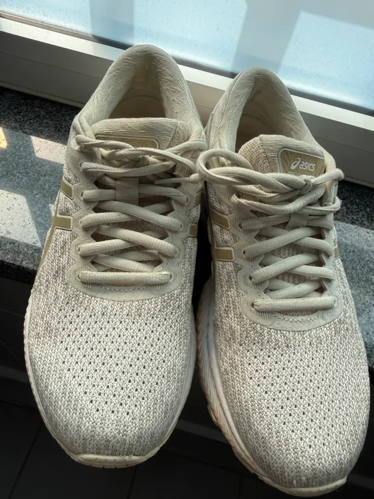 Used Asics gel Nimbus 22 bike — image 7 of 10