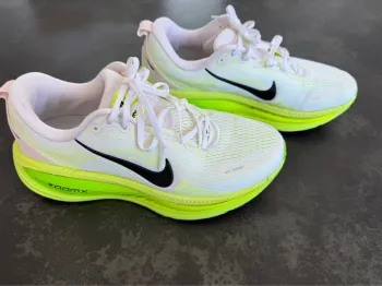 Używany Nike Vomero 18 ZoomX bike — zdjęcie 2 z 7