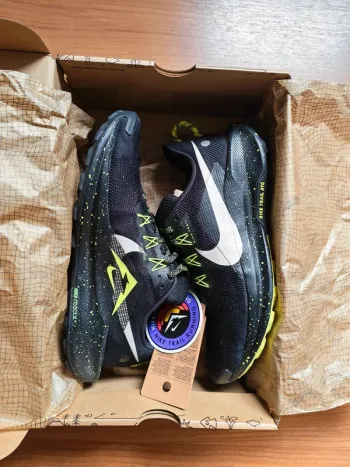 Gebrauchtes Pegasus Trail 5 Running Shoes