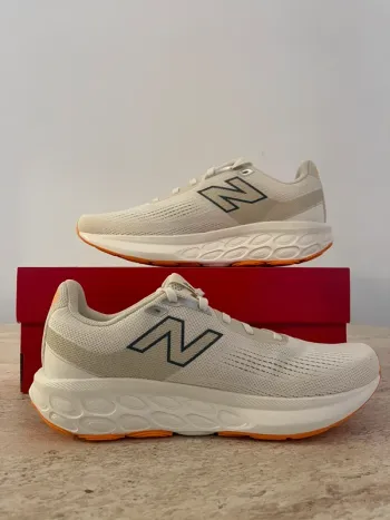 New Balance Fresh Foam 520 V9 Running Shoes usato