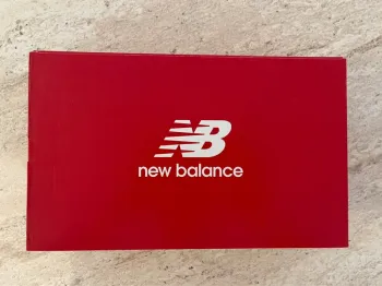 New Balance Fresh Foam 520 V9 bike usato — immagine 2 di 12